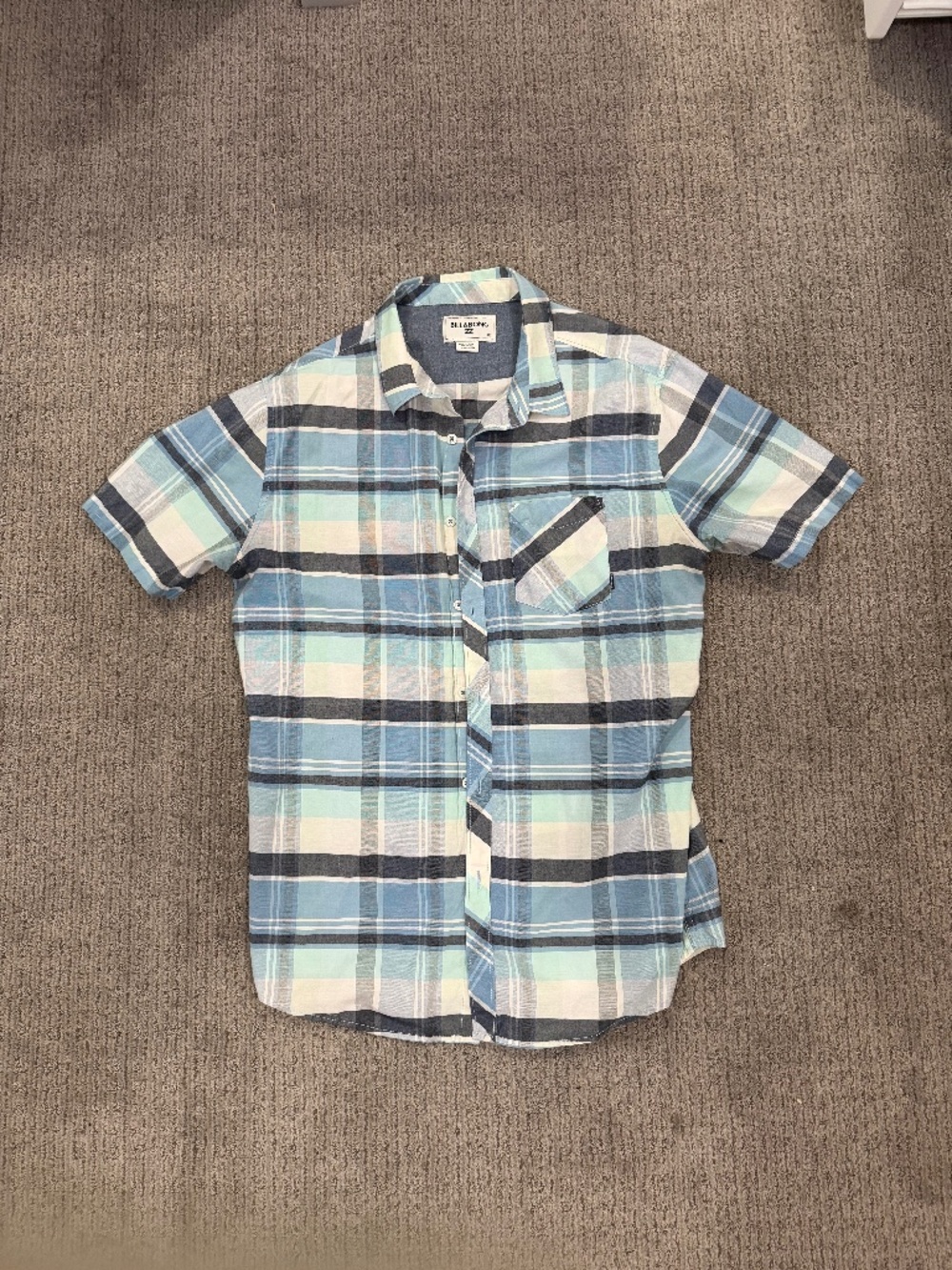 Men’s Billabong button up shirt size XL